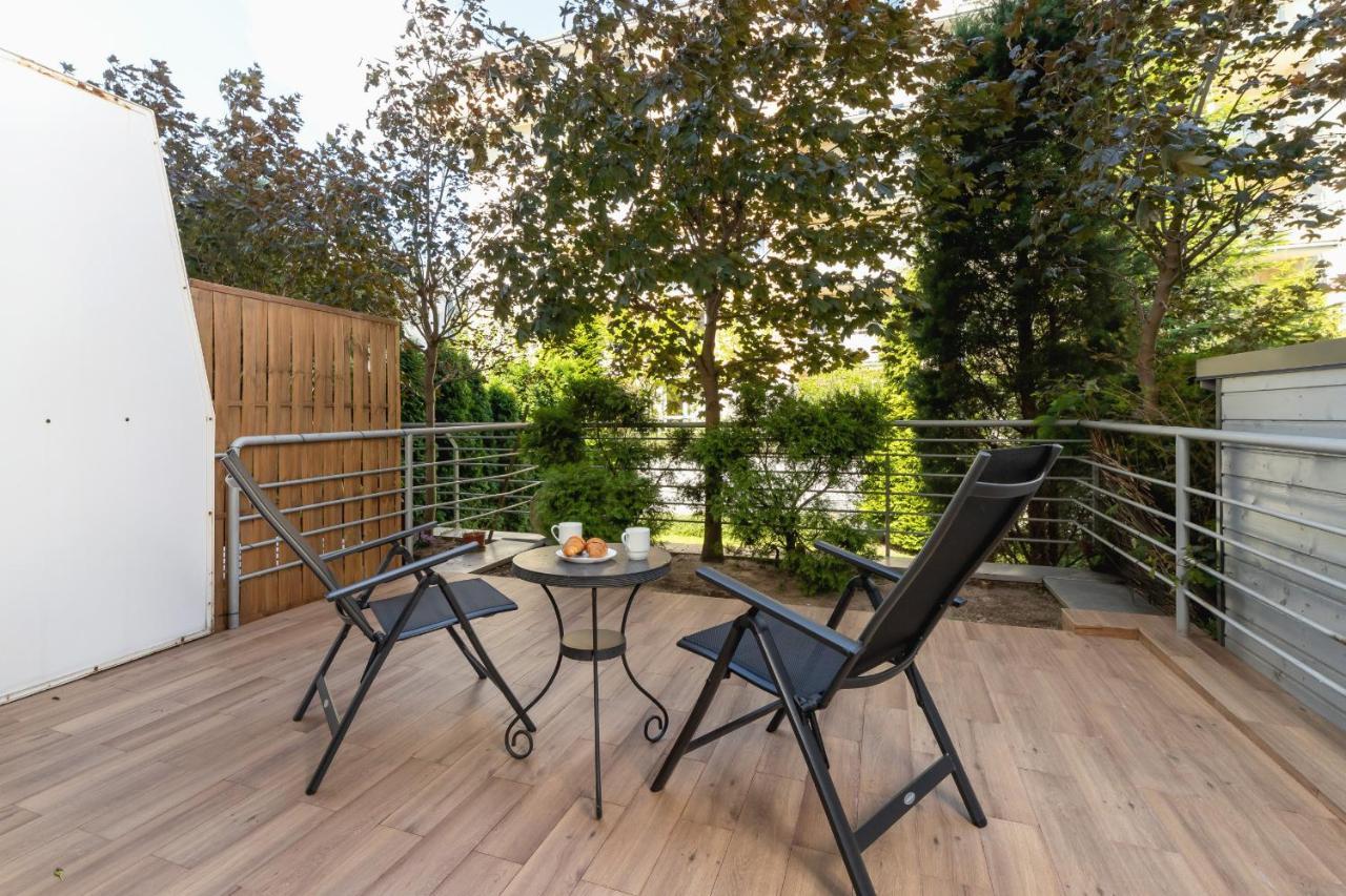 Pleasant Apartment With Terrace Cracow By Noclegi Renters คราคูฟ ภายนอก รูปภาพ